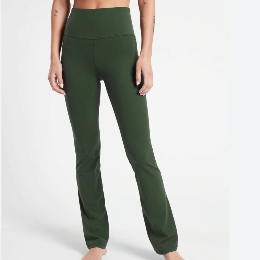 Athleta Elation Straight Leg Pant in Seaweed Snack, Size Small